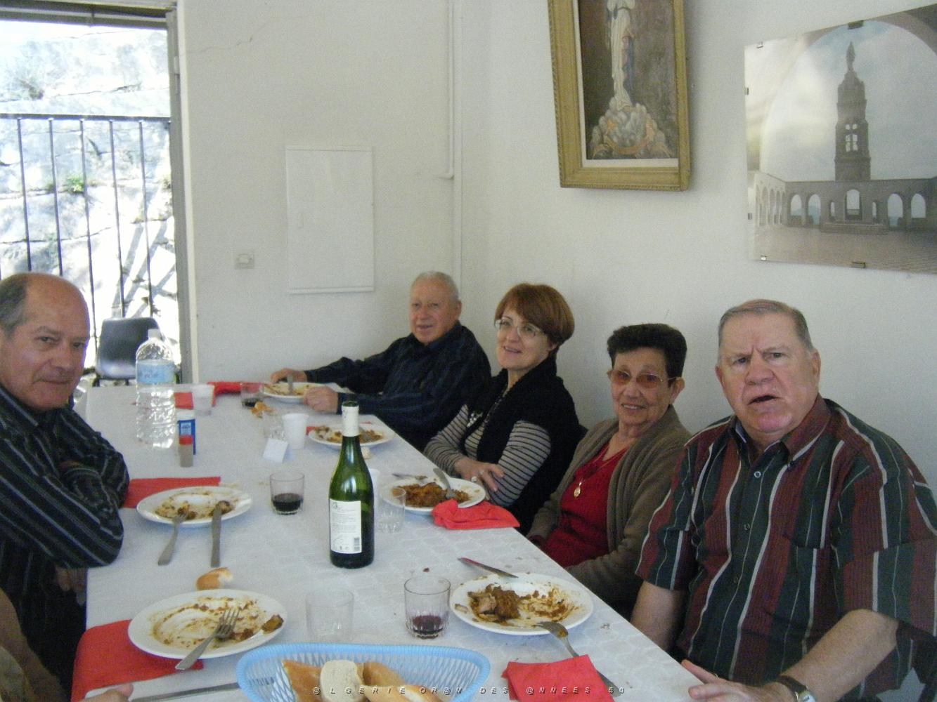 NIMES 2011 17 AVRIL LA FEDERATION DES RAPATRIES DE ST PRIEST A SANTA CRUZ    (49).jpg